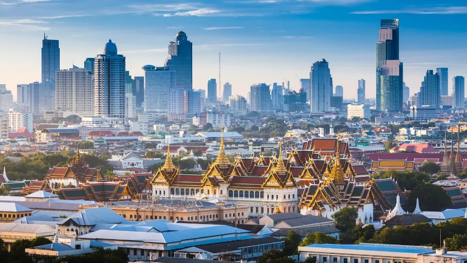 Vue générale sur les temples de Bangkok et les ruines d’Ayutthaya en Thaïlande